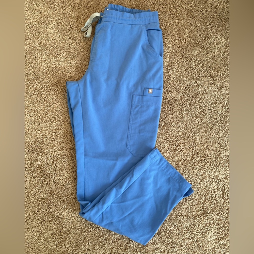 FIGS Ceil Blue scrub bottoms. Size S Yola skinny srub pant.
